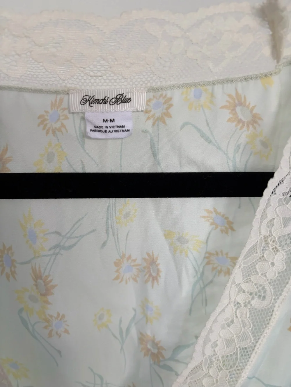 Kimchi Blue Pale Mint Floral Lace-Trim Maxi Top - Picture 4 of 8